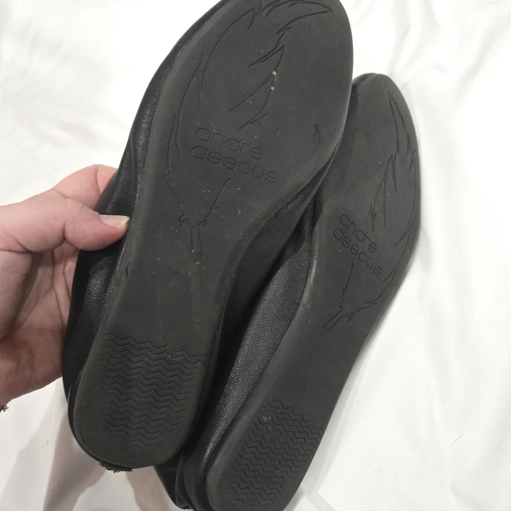 Andre Assous Black Nalah Leather Flats Size 9 - Picture 8 of 8